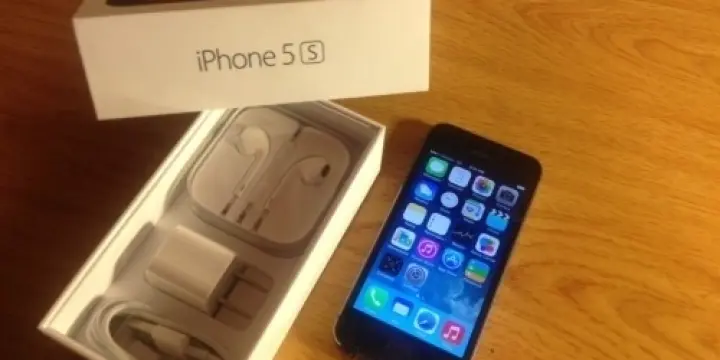 iPhone 5S 64GB Débloqué tout opérateur