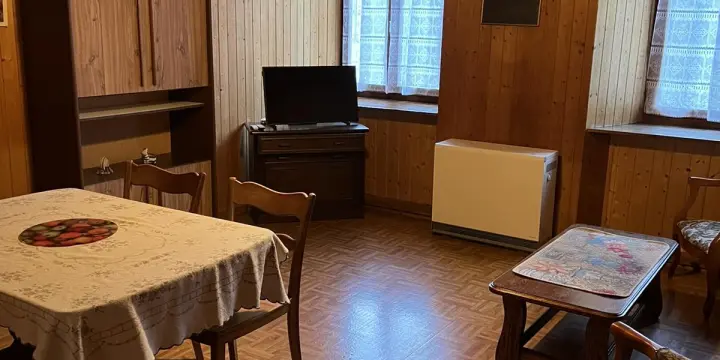 Grand appartement 4.5 pièces meublé et équipé au Locle