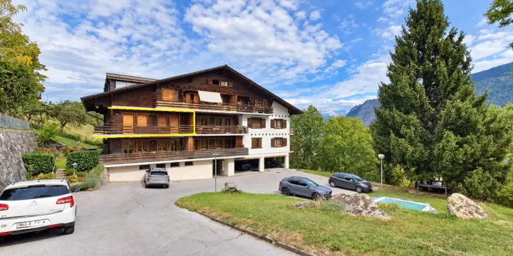 A VENDRE - APPARTEMENT 4 PIÈCES À VEX