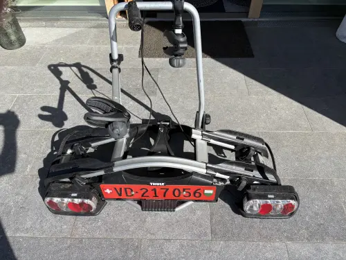 Porte vélos Thulé - 2 vélos à Arzier-Le Muids