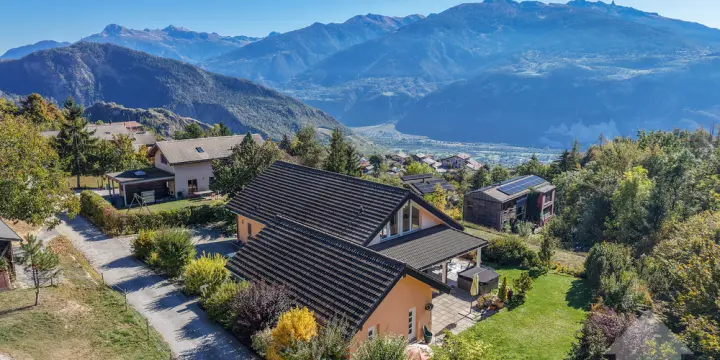 Splendide propriété avec villa de 7.5 pièces de 319 m² habitables