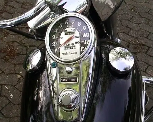 Harley Davidson - Panhead  à Les Acacias