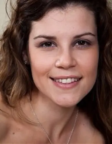 Femme 35 ans naturelle à Genève