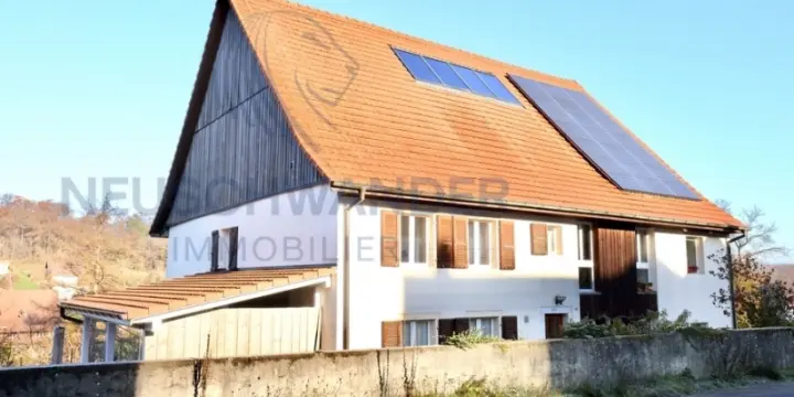 Grand appartement dans ferme superbement rénovée.
