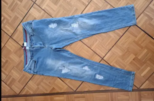 Jeans Rainbow neuf à Moutier