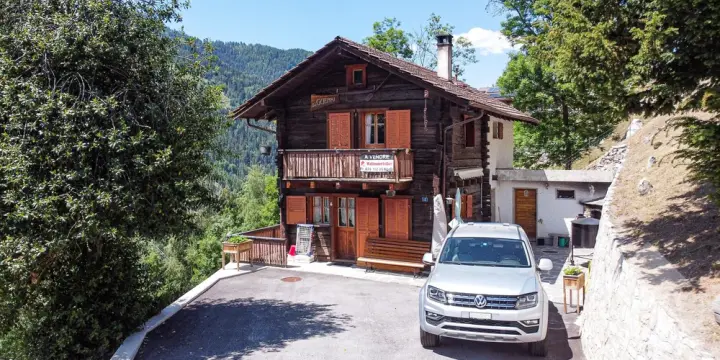 Séduisant chalet avec vue imprenable sur le village et les montagnes
