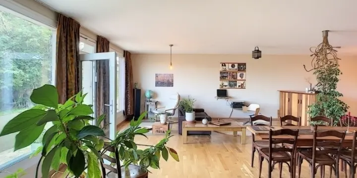 IMMEUBLE DE RENDEMENT AVEC 4 APPARTEMENTS dont 3 à rénover entièrement