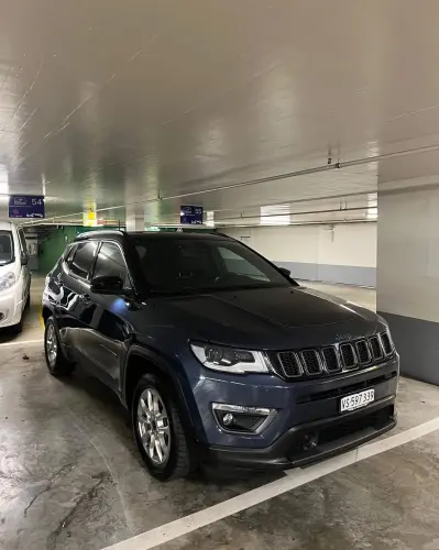 Location Voiture Lausanne Jeep  1.3 PHEV Hybride Automatique – Sans caution à Lausanne