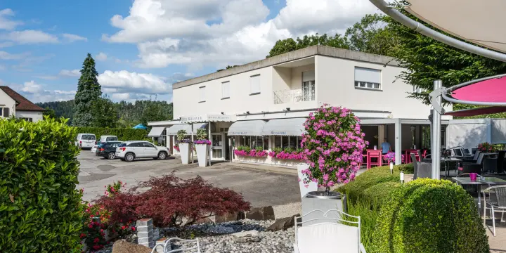 Hôtel-restaurant-brasserie de renommée à vendre à Porrentruy
