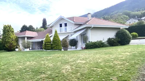 Villa contemporaine à Saint Cergues