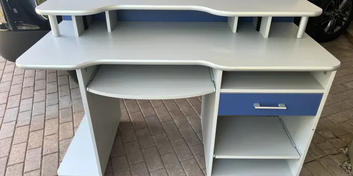 Bureau en bois