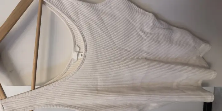 Pull body blanc