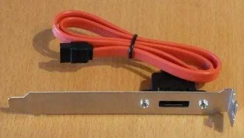 Adaptateur SATA interne à SATA externe à Nyon