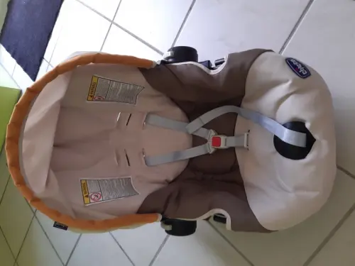 Maxi cosi CHICCO de 0 kg à 13 kg à Echallens