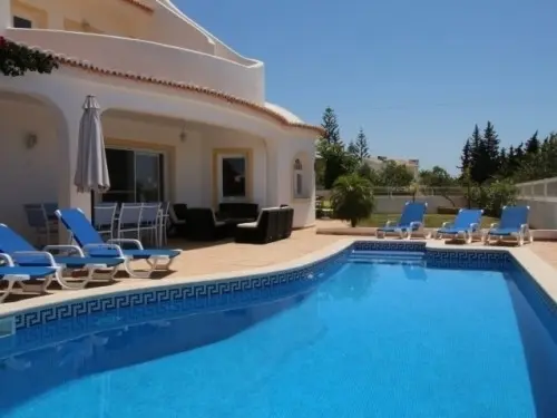Villa 4 chambres Albufeira Ref V4-35 à Faro