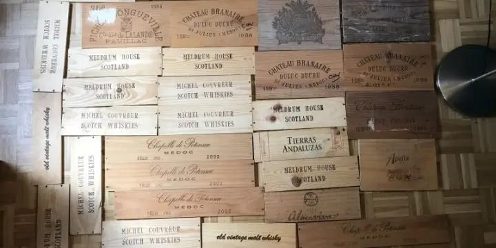 Estampes caisses à vin