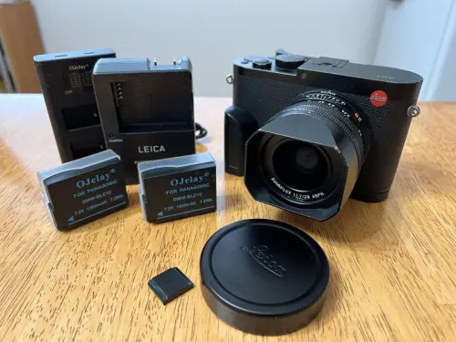 Leica Q typ 116 noir avec SUMMILUM f1.7/28mm ASPH à Zerner
