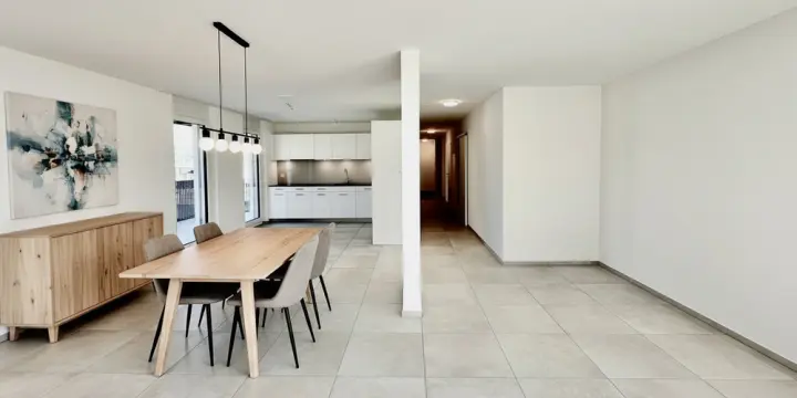 Moderne und helle 4.5-Zimmerwohnung an bester Lage zu vermieten!