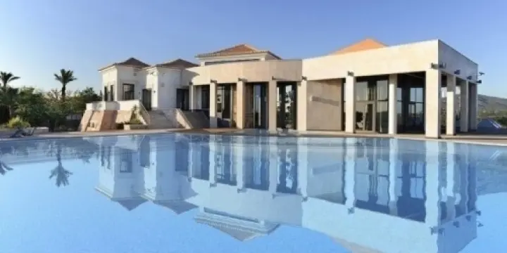 Villa 6 chambres Estoi Ref V6-01