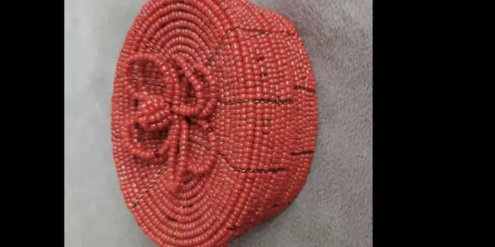 Boîte en perles orange Neuve