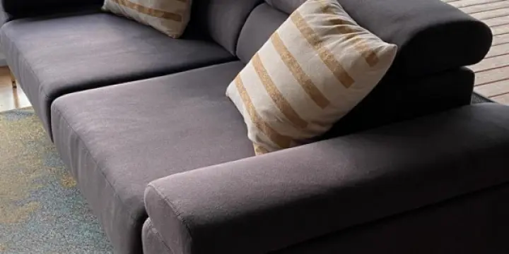 Canapé + poufs en tissu