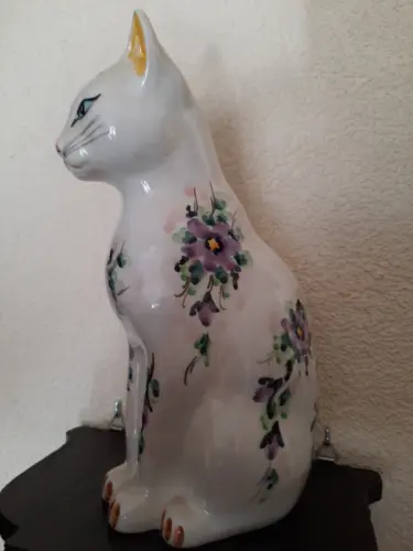 Chat decoration à Sion