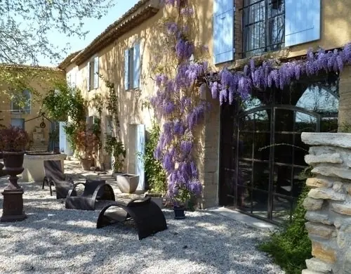 mas du puits d'amour chambres dhotes à orange