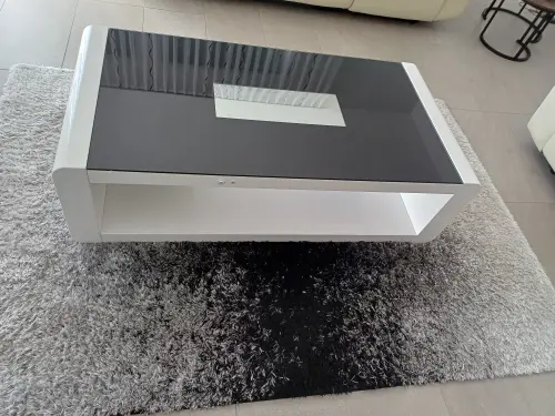 à vendre table de salon et tapis