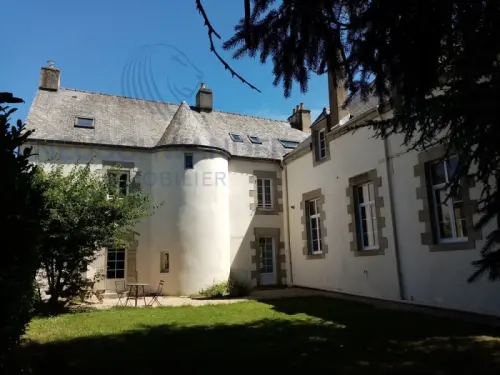 Propriété de charme avec un parc arboré et clôturé à Vannes