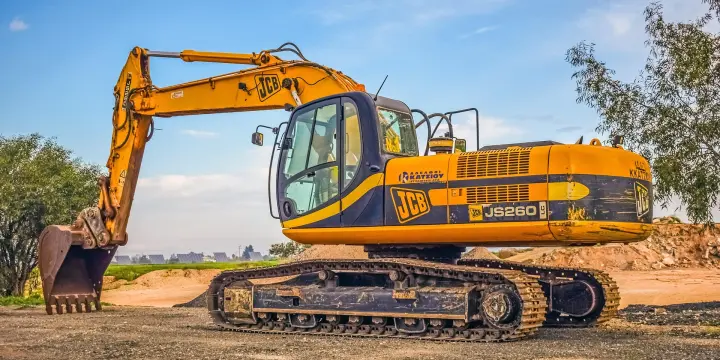LOCATION JCB JS260 LC – PELLE 26 TONNES – SANS CHAUFFEUR – SUISSE