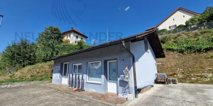 Local commercial idéalement situé avec visibilité