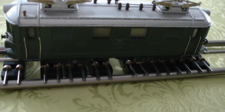 WESA E-Lok SBB E-Lok Re 4/4 I verte 13mm CC