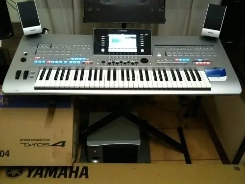 Yamaha Tyros 4  clavier -  1,500CHF à Zurich