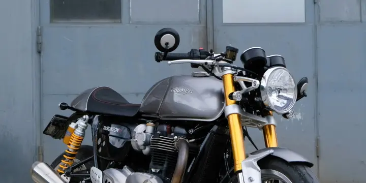 Triumph Thruxton R 2016