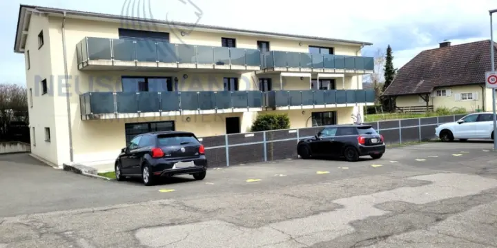 Appartement de 4.5 pièces au 1er étage, avec terrasse.