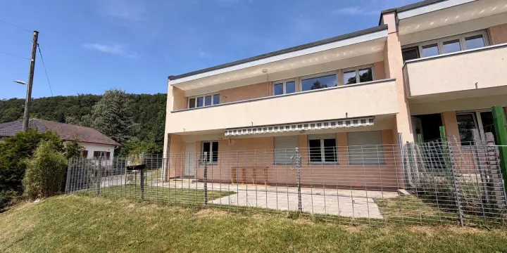 A louer charmante maison avec jardin à Asuel