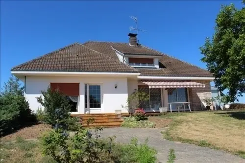 Maison d'architecte en Bourgogne (France à Auxonne