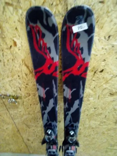 Skis Salomon 160cm occasion bon état à Leysin à Leysin