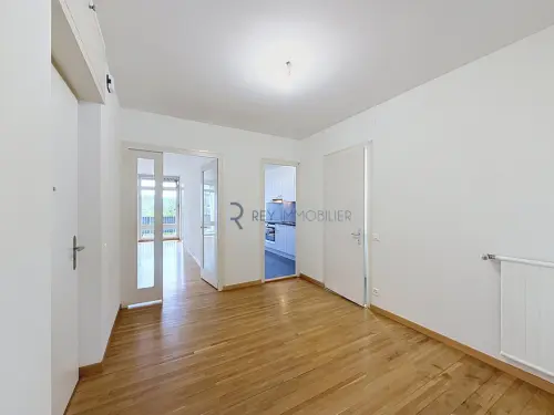 En exclusivité ! Appartement traversant avec terrasse