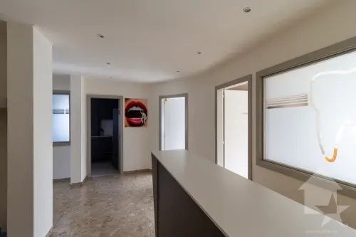 Cabinet 4.5 pièces lumineux de 115 m2 à Chalais
