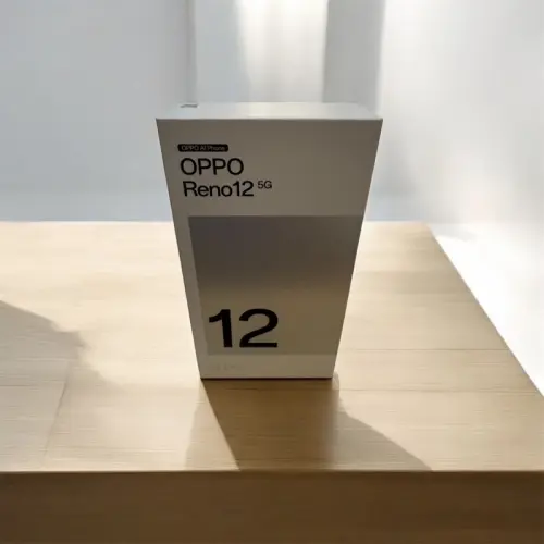 Oppo Reno 12 5G Black Brown neuf jamais déballé à Delémont