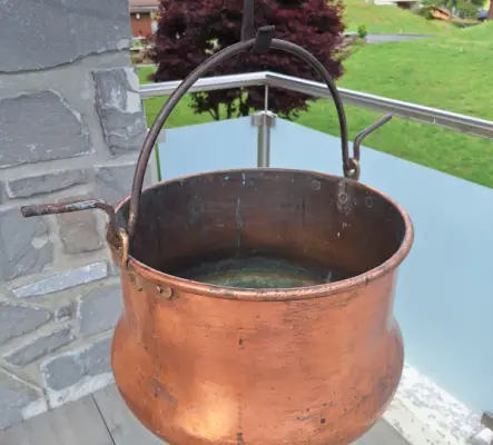 2 Chaudrons Cuivre déco ou autre