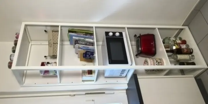 Etagère blanche en acier