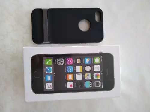 iPhone 5s 16 gb NEUF à Crissier