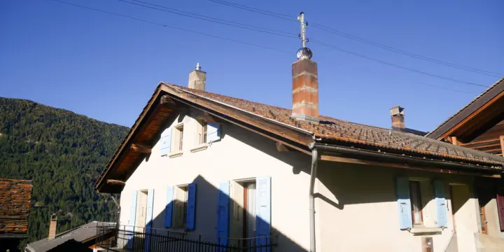 4,5 pièces, à rénover dans maison villageoise à Chandonne