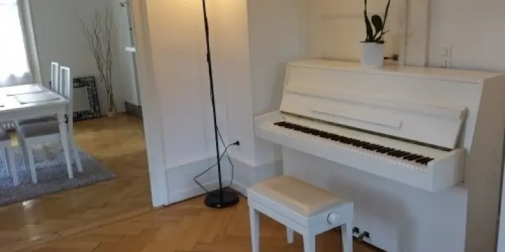 piano droit blanc - idéal pour débutant