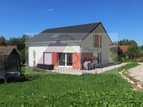 A 30 mn de Vallorbe, villa contemporaine de 5 pièces avec grand jardin à Montperreux