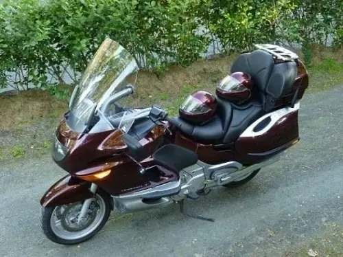 Moto scooter Bmw k 1200 lt à Buix