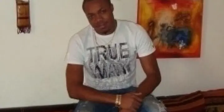 prise contact & ouvert d'esprit 