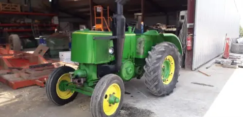 Tracteur scv 302 à Dieppe